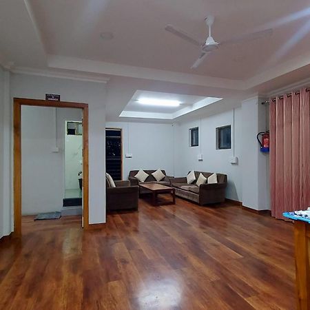 Hotel Dinthar Zara Aizawl Exterior photo